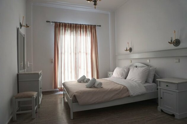 Black Sand Apartments - Photo3