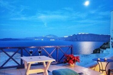 Blu Blanco Oia Cave House - Photo3