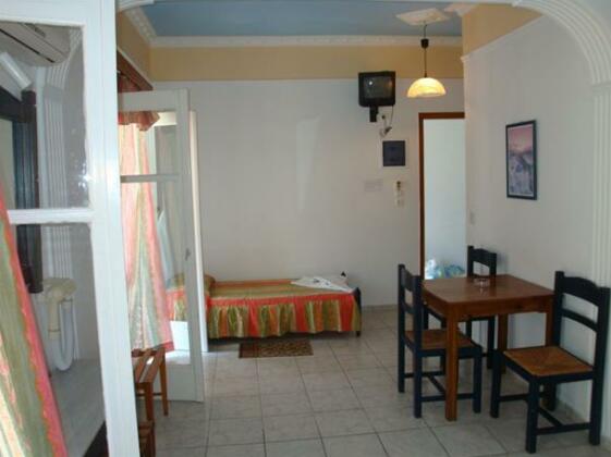 Blue Sea Hotel - Photo4