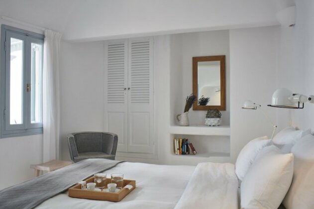 Cliff Side Suites - Photo4