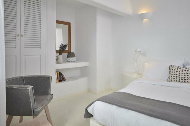 Cliff Side Suites - Photo5