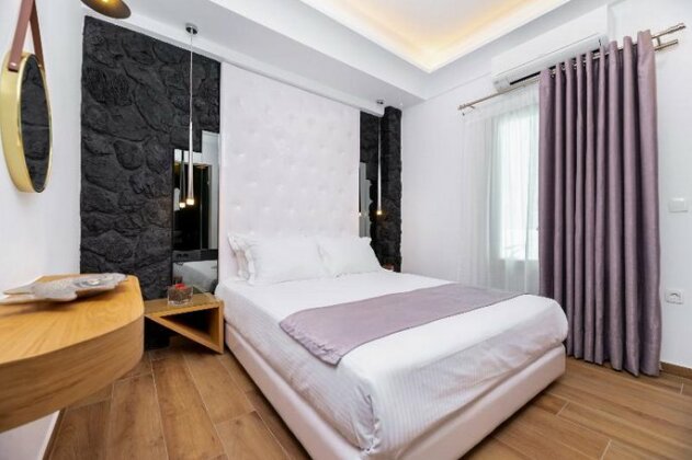 Deluxe Rest Boutique - Photo2