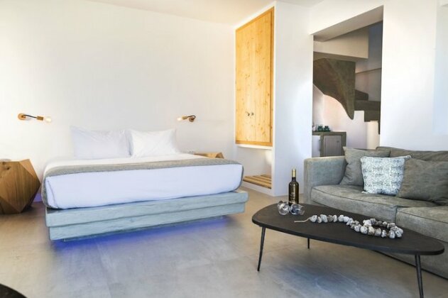 Elysian Santorini - Photo4