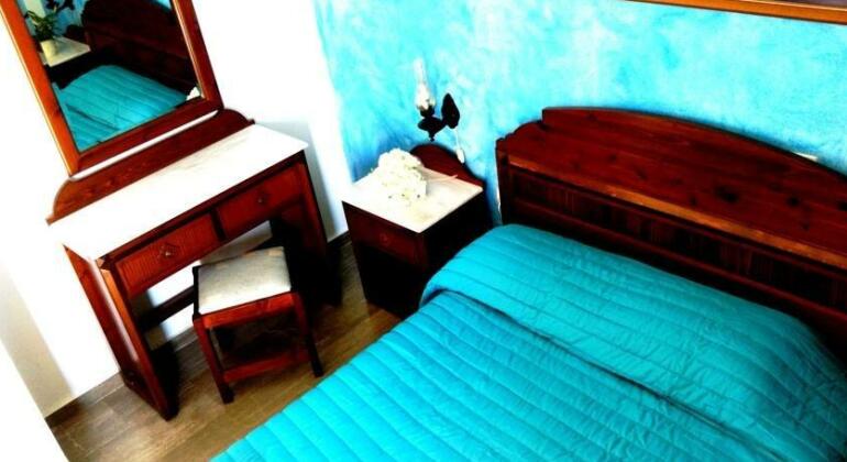 Emmanouela Studios & Villas - Photo2