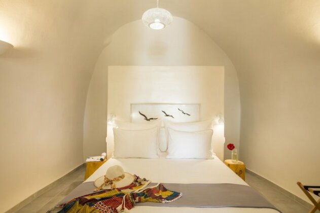 Ethereum Luxury Cave - Photo5