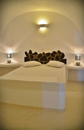 Fira White Residence - Photo4