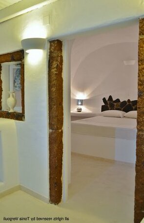 Fira White Residence - Photo5