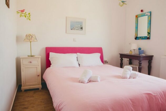 Flora's House & Cave Winery - Photo3