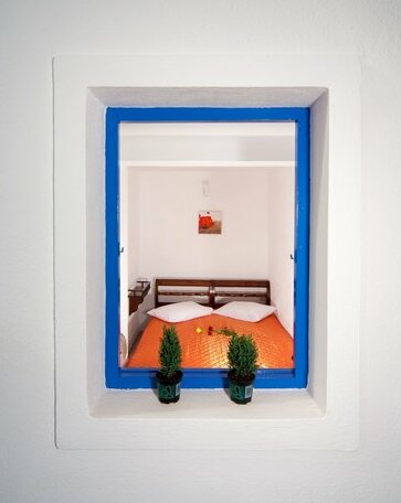 Georgis Apartments - Photo5