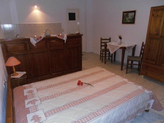 Hotel Paradisos Oia - Photo5