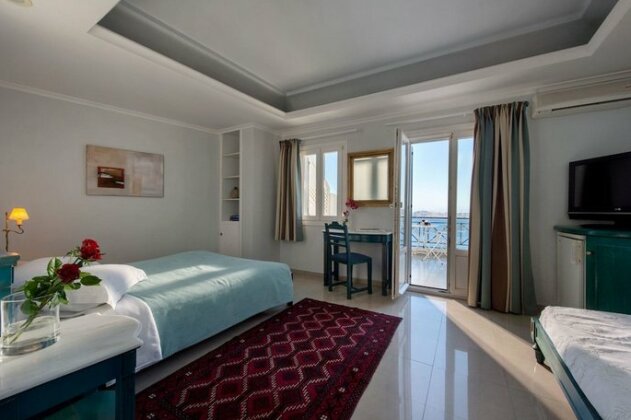 Hotel Villa Renos - Photo4