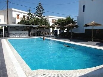 Ino Hotel - Photo2