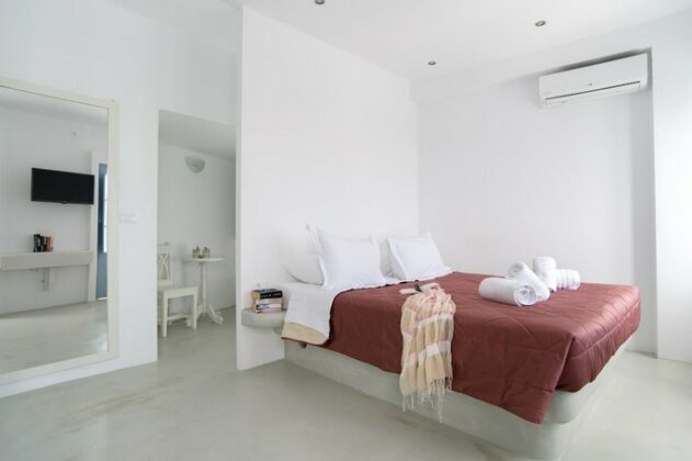 Iro Apartments - Photo5