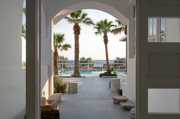 Kamari Beach Hotel - Photo2