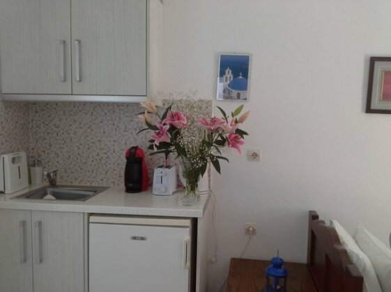 Kiklamino Studios & Apartments - Photo2