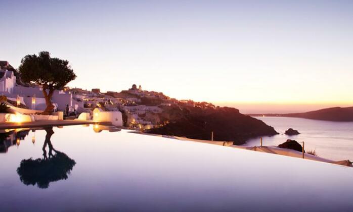 Kirini Santorini - Photo2