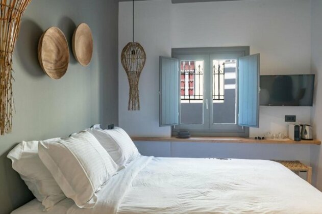 Lemon Suites Santorini - Photo4