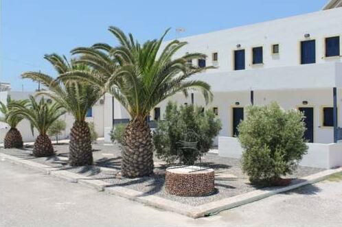 Mary Rooms Perivolos - Photo5