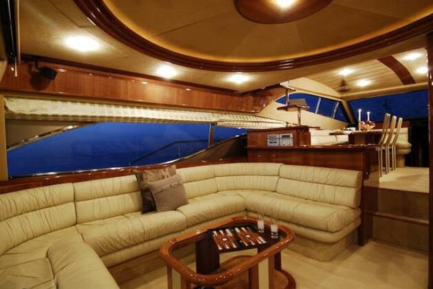 Motor Yacht Alexandros - Photo2