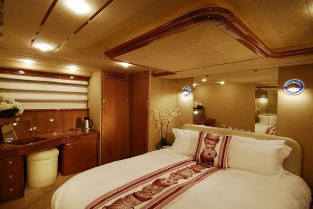 Motor Yacht Alexandros - Photo3
