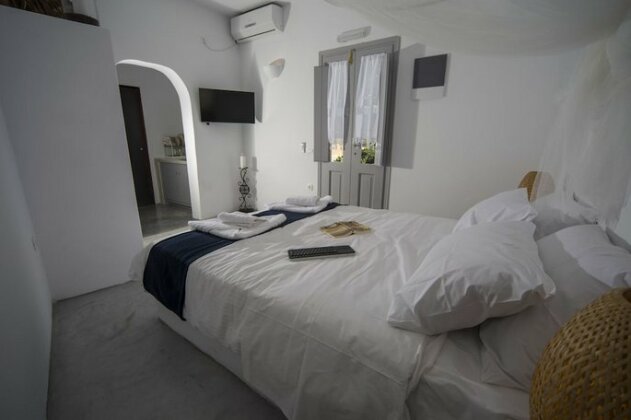 Naftilos Houses - Photo3
