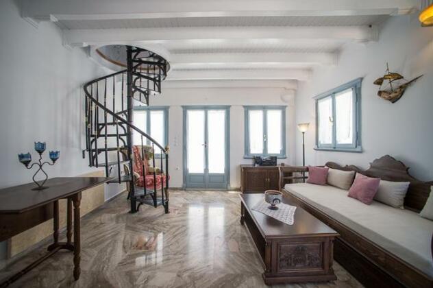 Oia Captain's Villa - Photo3