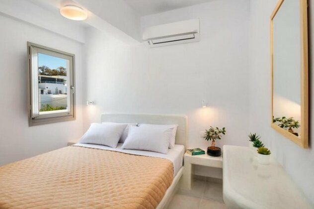 Olive Tree Suites Santorini - Photo4