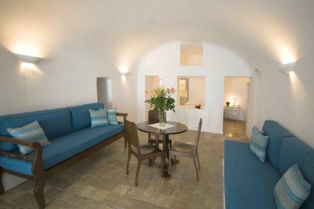Pantelia Suites - Photo3