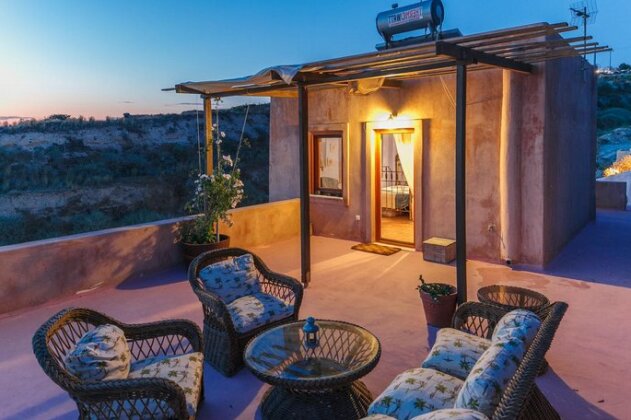 Rosepepper Villa - Photo2