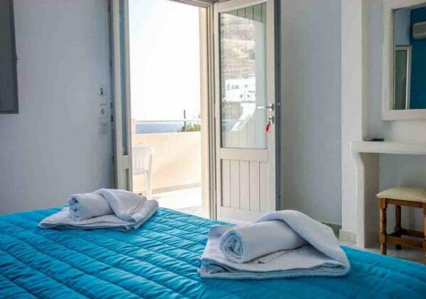 Sail Inn Studios & Apartments - Photo2