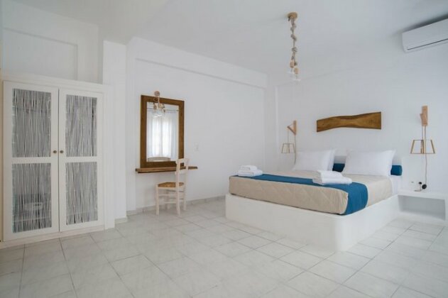 Santorini Crystal Blue Suites - Photo5