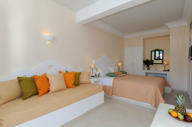 Sellada Beach Hotel - Photo5