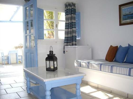 Sigalas Beach Hotel - Photo3