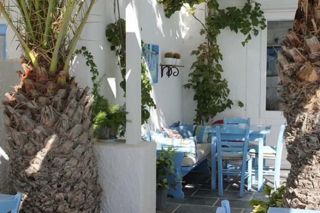 Sigalas Beach Hotel - Photo4