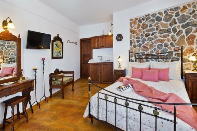 Smaro Studios - Photo3