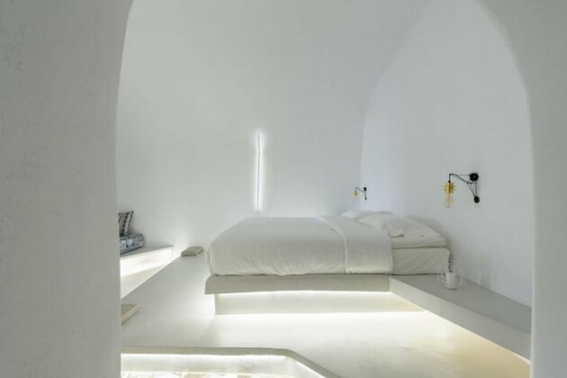 Solstice Luxury Suites - Photo4