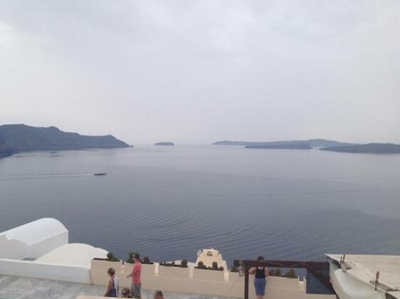 Stelios Rooms Santorini - Photo4