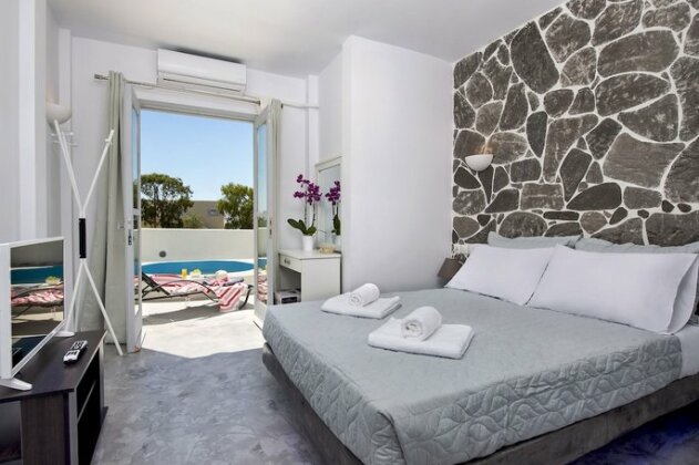 Sun Springs Suites - Photo4