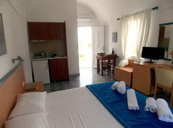 Sunrise Studios Perissa - Photo5
