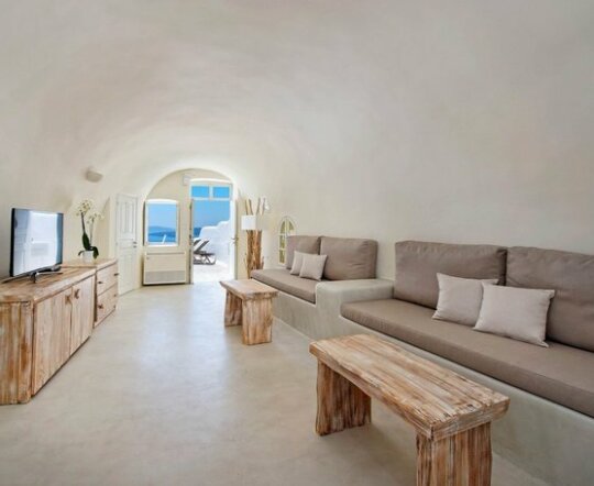 The Ivory Suite - Photo5