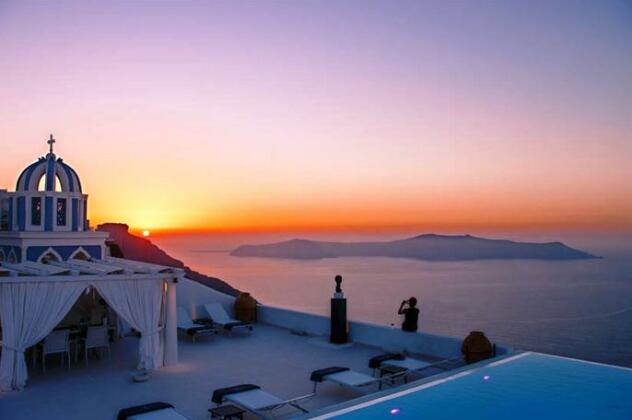 The Tsitouras Collection - Photo2