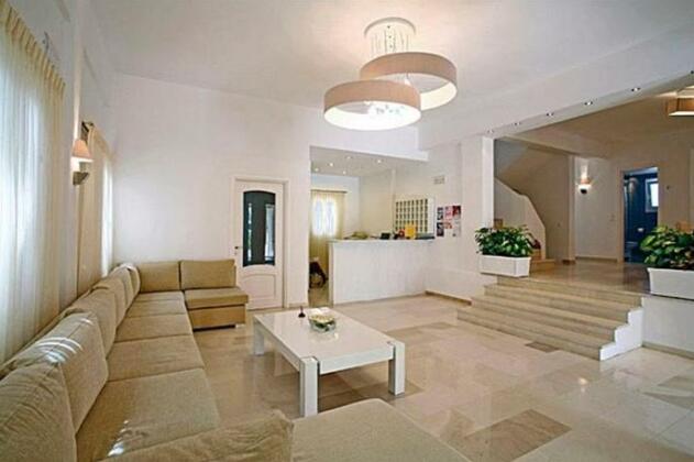 Thera Mare Hotel - Photo4
