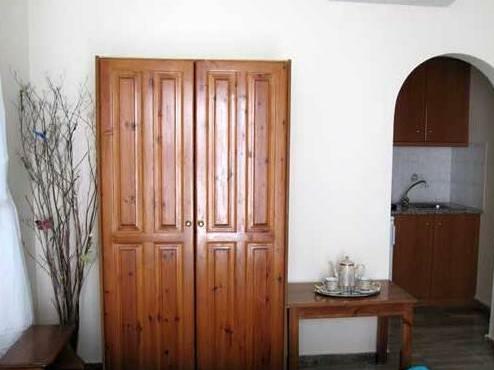 Villa Nikos Kamari - Photo2