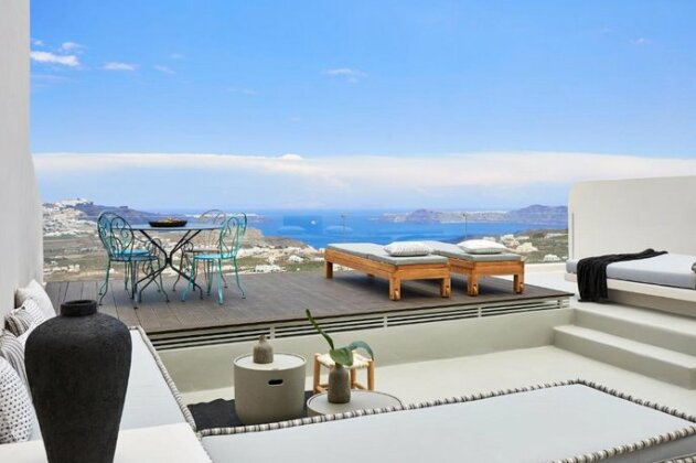 White & Co La Torre Suites - Photo2