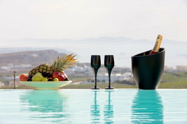 White Orchid Villa - Photo2