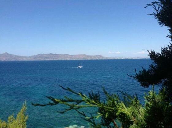 Agistri Club Hotel