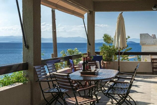 Saronic Seafront - Photo4