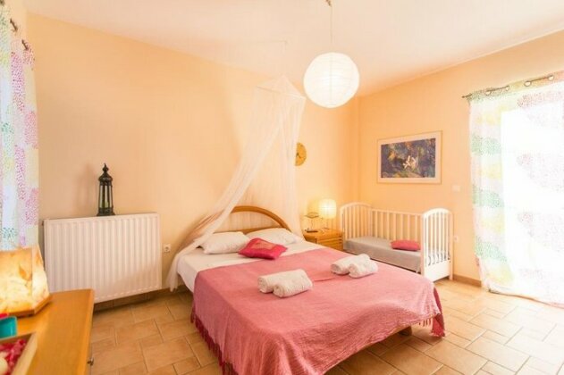 Marathon Beachside Villa - Photo4