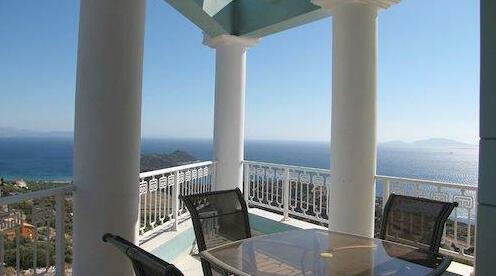 Stargazer Villa - Photo2