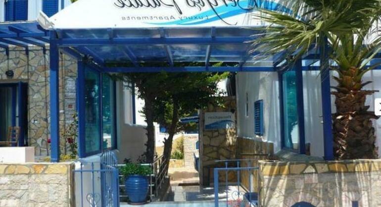 Serifos Palace - Photo2